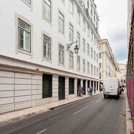 ALTIDO Modern 1-bed Apt nearby Praça do Comércio, in Baixa Lisboa Extérieur photo